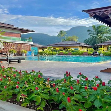 Capital O 75518 Baan Rose Resort Ao Luk Exteriör bild